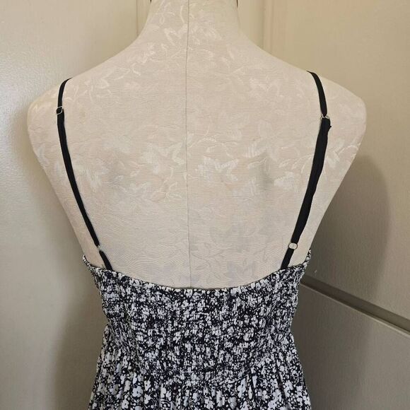 Cupshe Blk/Wht Floral Tiered Sundress, Embroidered Lace Bodice,NWOT, S - Picture 10 of 10